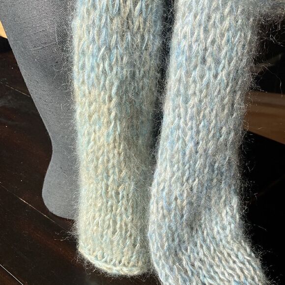 HAND CRAFTED Cashmere silk 104” luxury thin knit lightweight scarf Ombré blue - Picture 4 of 9